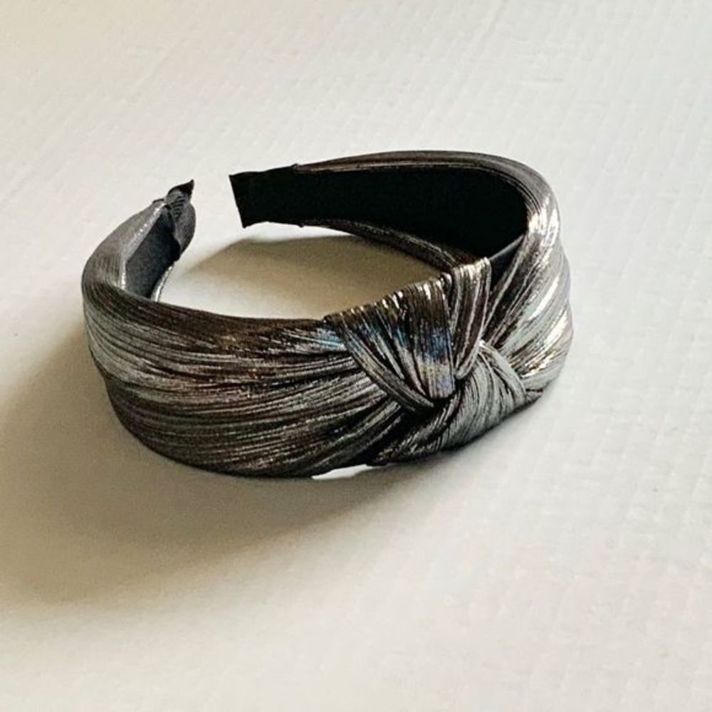 2/$20 Metallic headband